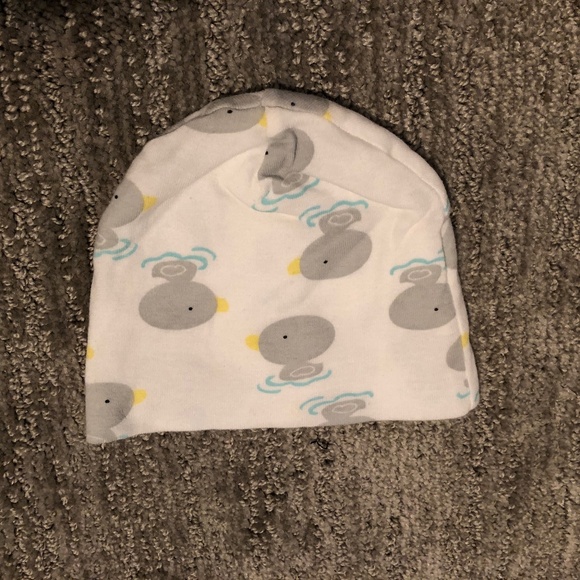 Baby Hats & Baby Mittens - Set of 5 Hats + 2 Mittens - Ducks - Cars - Gerber - Picture 3 of 8